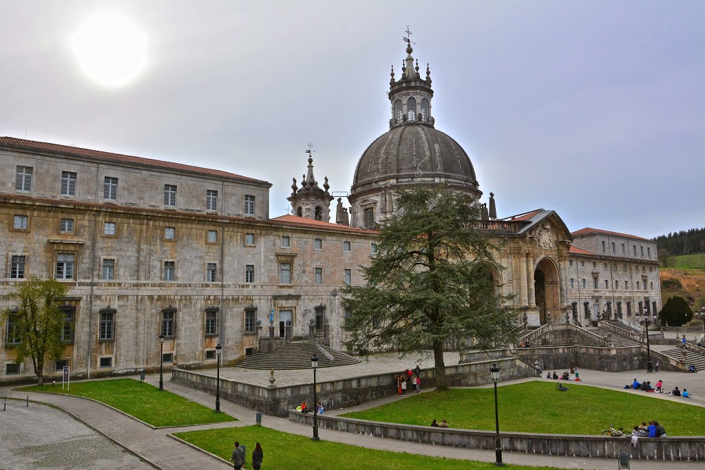 Loyola